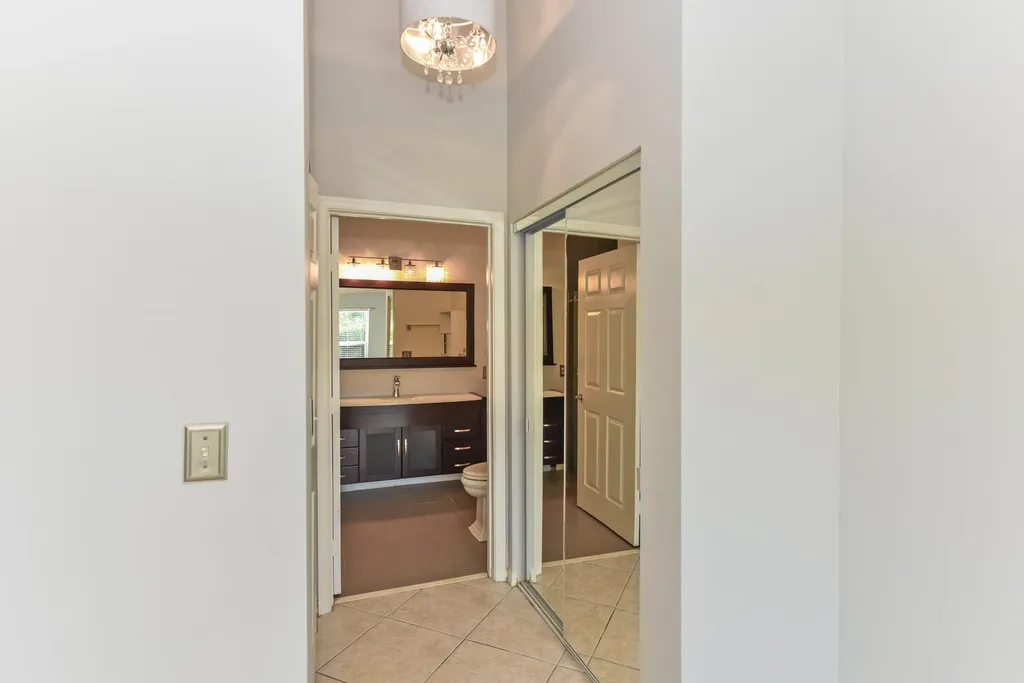 6437 Park Lake Circle Boynton Beach FL 33437