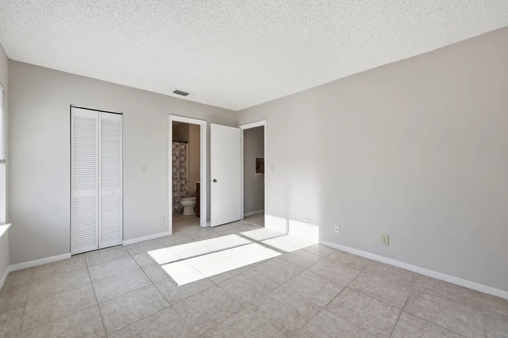6286 Chasewood Drive Jupiter FL 33458