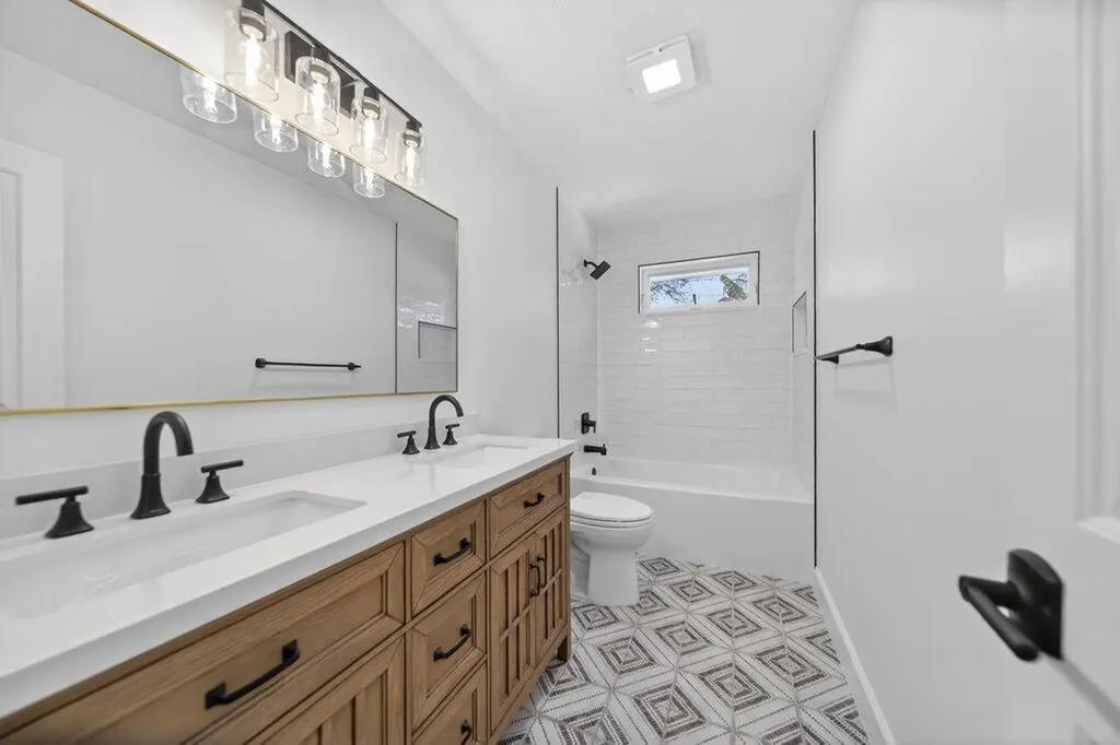2366 SE Country Club Lane Stuart FL 34996