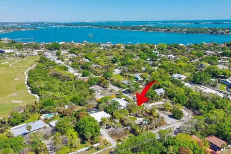 2366 SE Country Club Lane Stuart FL 34996