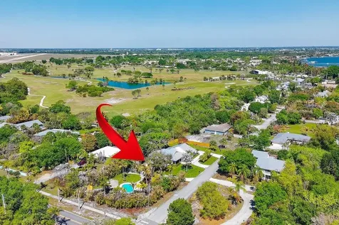 2366 SE Country Club Lane Stuart FL 34996
