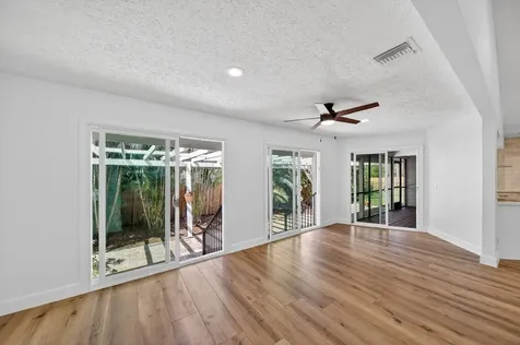2366 SE Country Club Lane Stuart FL 34996
