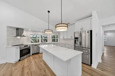 2366 SE Country Club Lane Stuart FL 34996