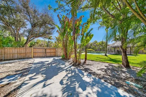 2366 SE Country Club Lane Stuart FL 34996