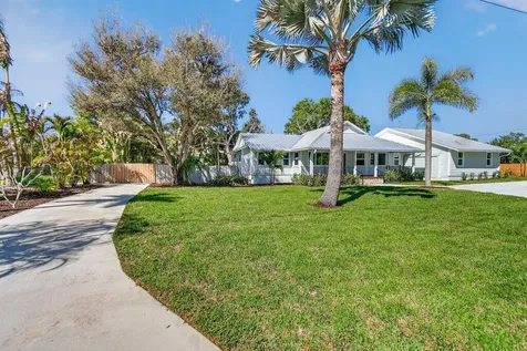 2366 SE Country Club Lane Stuart FL 34996
