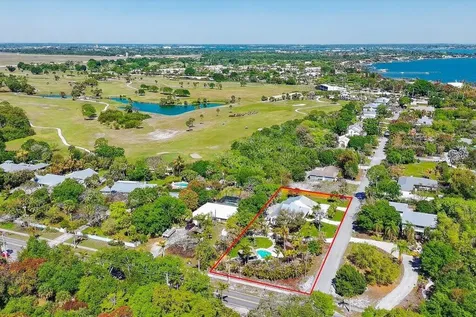 2366 SE Country Club Lane Stuart FL 34996