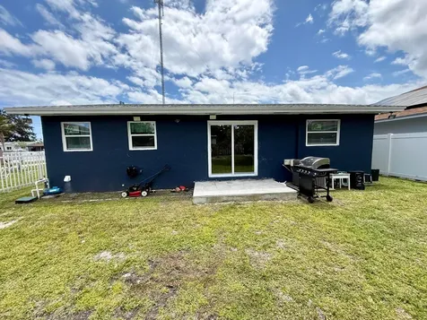 5101 SW 24th Street West Park FL 33023