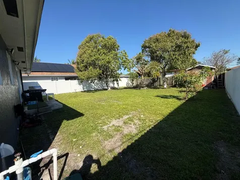 5101 SW 24th Street West Park FL 33023