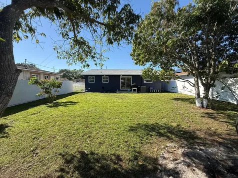 5101 SW 24th Street West Park FL 33023