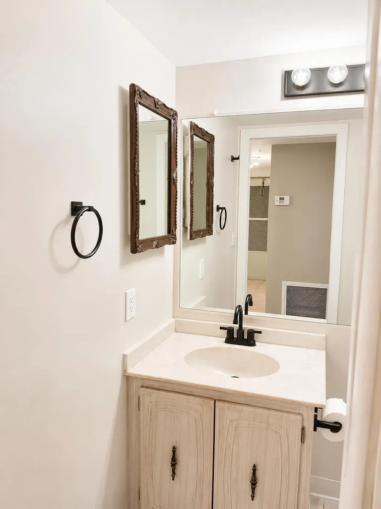 2740 SW 22nd Avenue Delray Beach FL 33445
