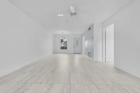 811 Salem Lane Greenacres FL 33467