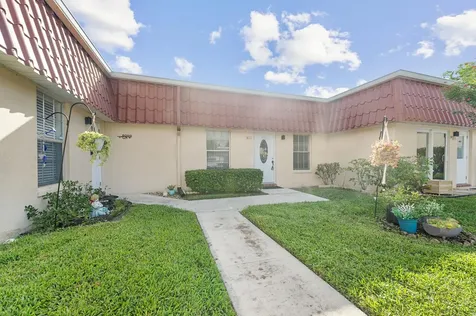811 Salem Lane Greenacres FL 33467