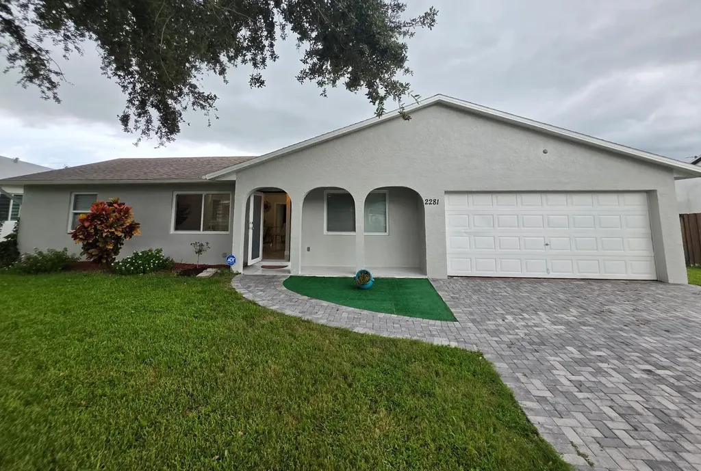 2281 SE Belvedere Street Port St Lucie FL 34984