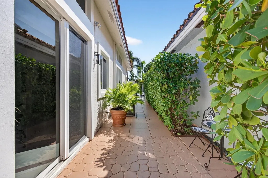 6160 NW 24th Street Boca Raton FL 33434