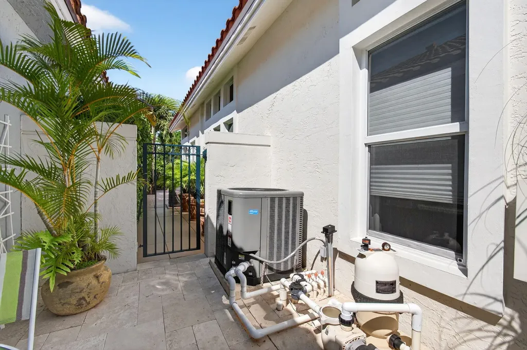 6160 NW 24th Street Boca Raton FL 33434
