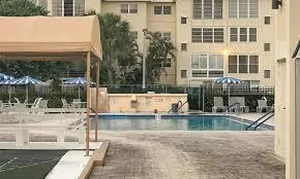 2515 NE 1st Court Boynton Beach FL 33435