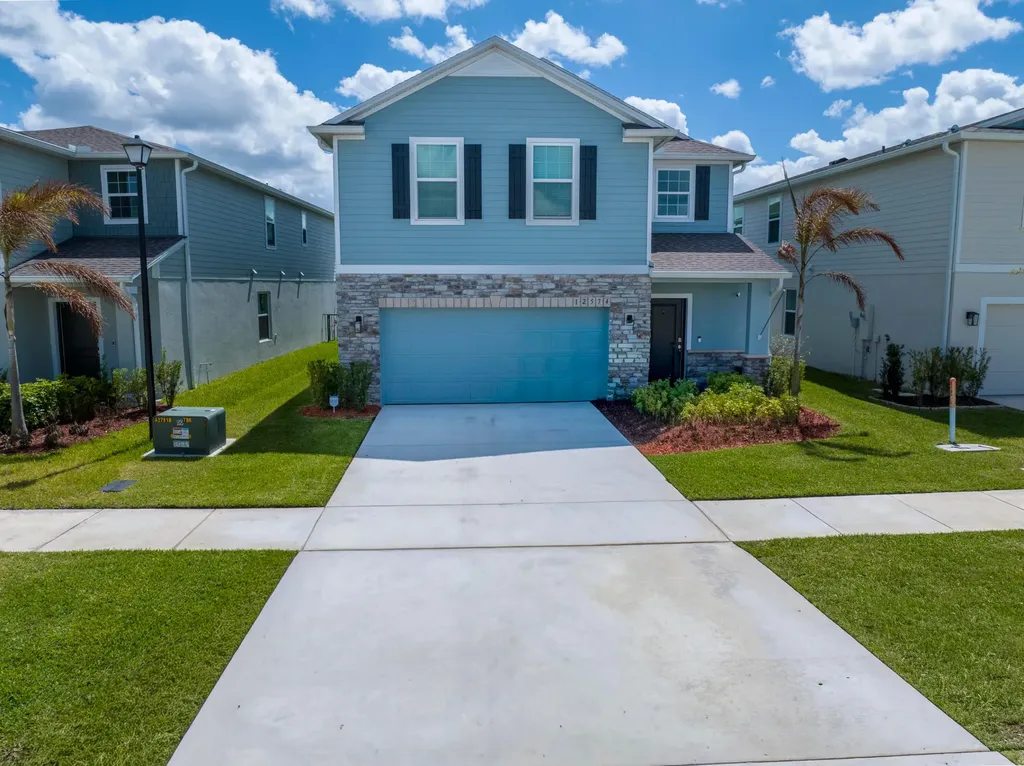 12574 SW Forli Way Port St Lucie FL 34987
