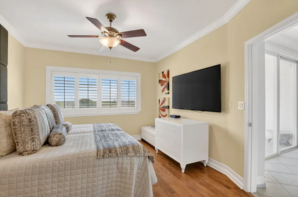 22703 Camino Del Mar Boca Raton FL 33433