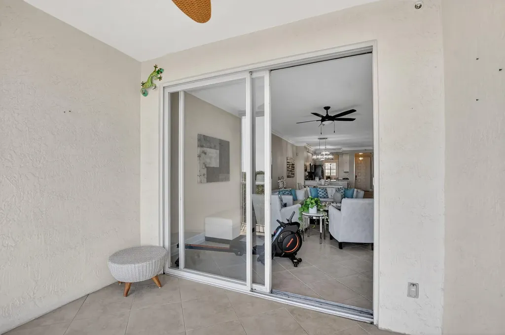 22703 Camino Del Mar Boca Raton FL 33433