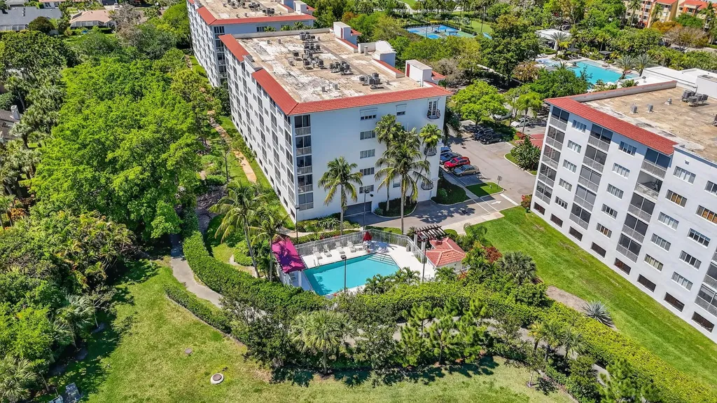 22703 Camino Del Mar Boca Raton FL 33433