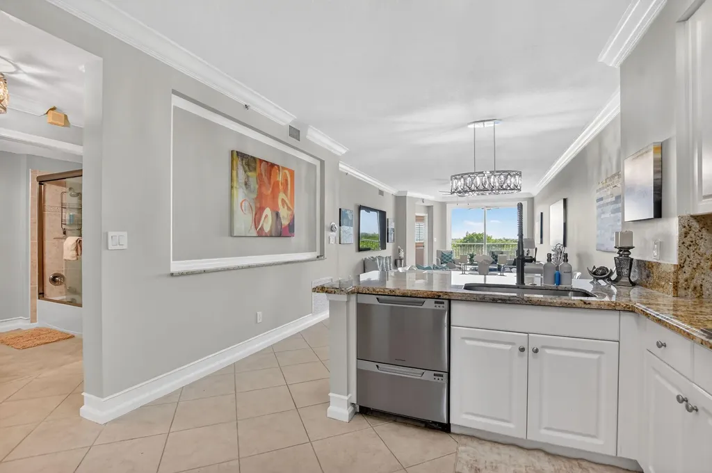 22703 Camino Del Mar Boca Raton FL 33433