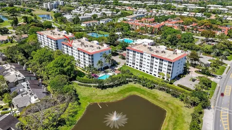 22703 Camino Del Mar Boca Raton FL 33433