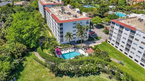 22703 Camino Del Mar Boca Raton FL 33433