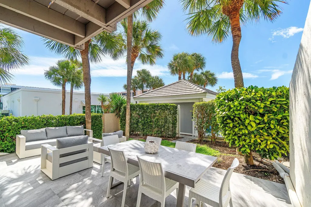 2717 N Ocean Boulevard Boca Raton FL 33431