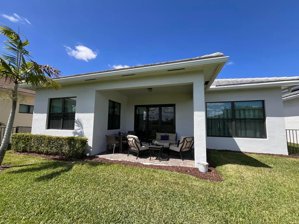 5663 Saint Armands Way The Acreage FL 33470