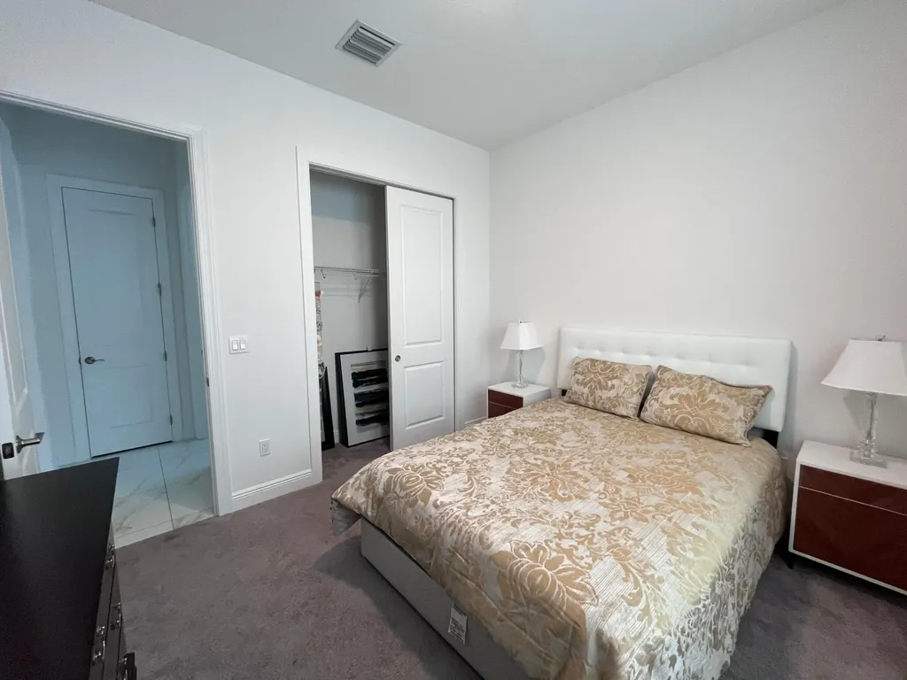 5663 Saint Armands Way The Acreage FL 33470