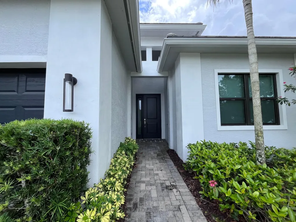 5663 Saint Armands Way The Acreage FL 33470