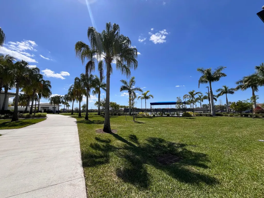 5663 Saint Armands Way The Acreage FL 33470