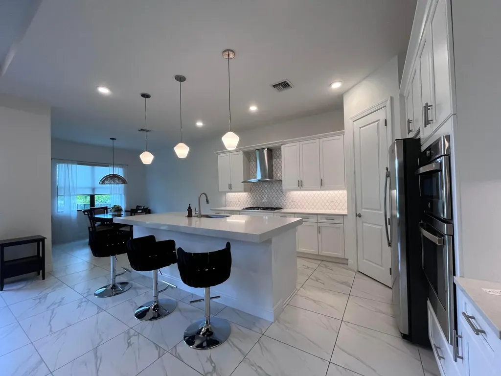 5663 Saint Armands Way The Acreage FL 33470