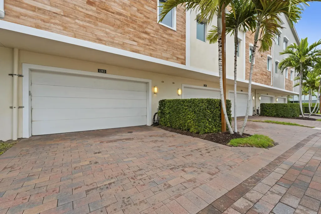 1283 Faulkner Terrace Palm Beach Gardens FL 33418