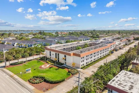 2750 SE Ocean Boulevard Stuart FL 34996