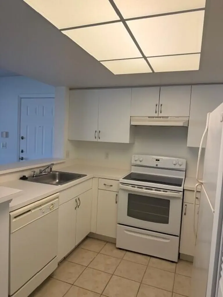 4195 N Haverhill Road West Palm Beach FL 33417