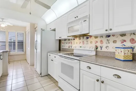2206 S Fairway Drive S Jupiter FL 33477