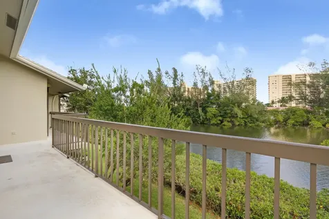 2206 S Fairway Drive S Jupiter FL 33477