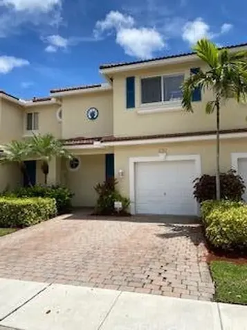 2757 S Evergreen Circle Boynton Beach FL