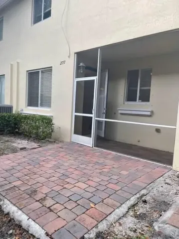 2757 S Evergreen Circle Boynton Beach FL