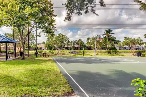 2757 S Evergreen Circle Boynton Beach FL