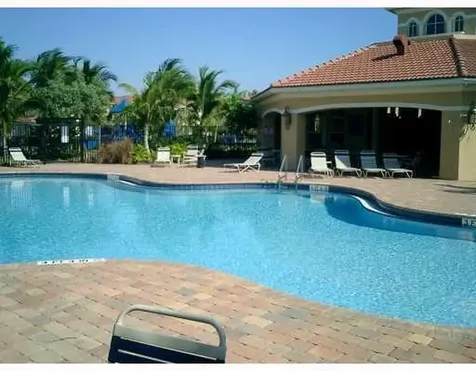 2757 S Evergreen Circle Boynton Beach FL