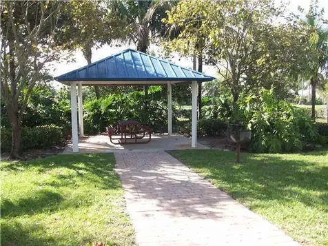 2757 S Evergreen Circle Boynton Beach FL