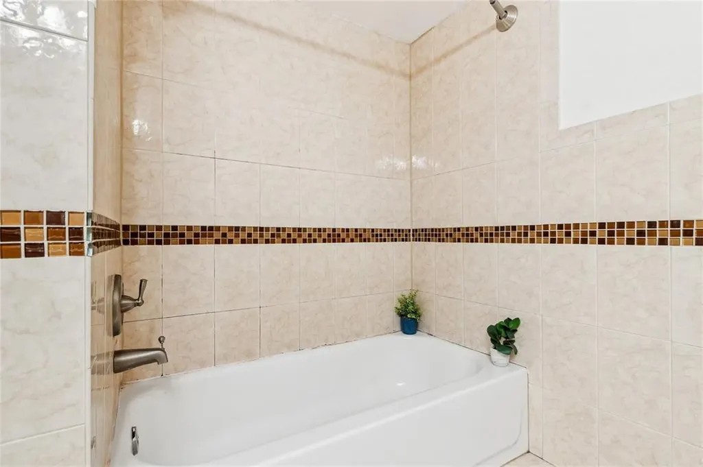 2729 S Oakland Forest Drive Oakland Park FL 33309