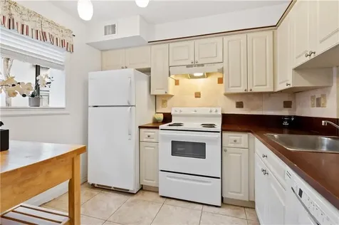 2729 S Oakland Forest Drive Oakland Park FL 33309