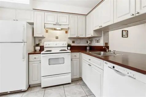 2729 S Oakland Forest Drive Oakland Park FL 33309