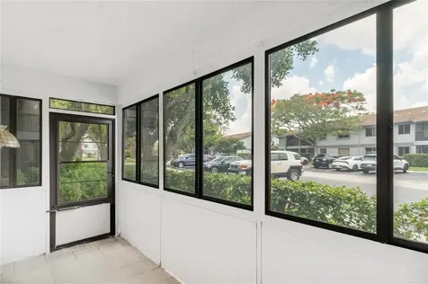 2729 S Oakland Forest Drive Oakland Park FL 33309