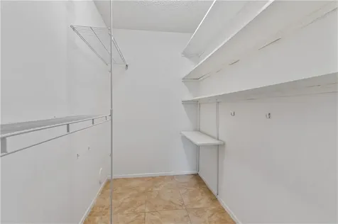 2729 S Oakland Forest Drive Oakland Park FL 33309