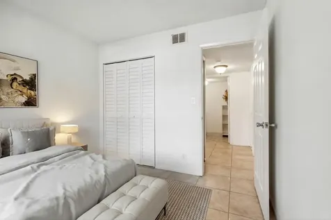2729 S Oakland Forest Drive Oakland Park FL 33309