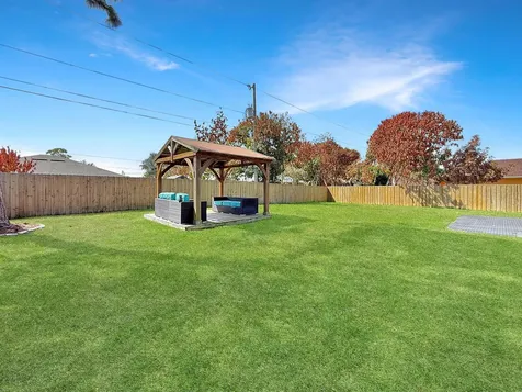 1526 SW Dycus Avenue Port St Lucie FL 34953